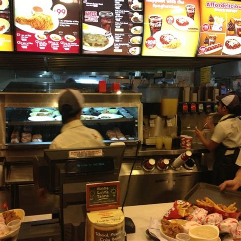 JOLLIBEE in Robinsons Dasmariñas .